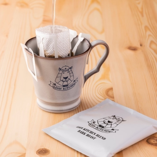 LION KITCHEN ギフトボックス(バナナケーキ)