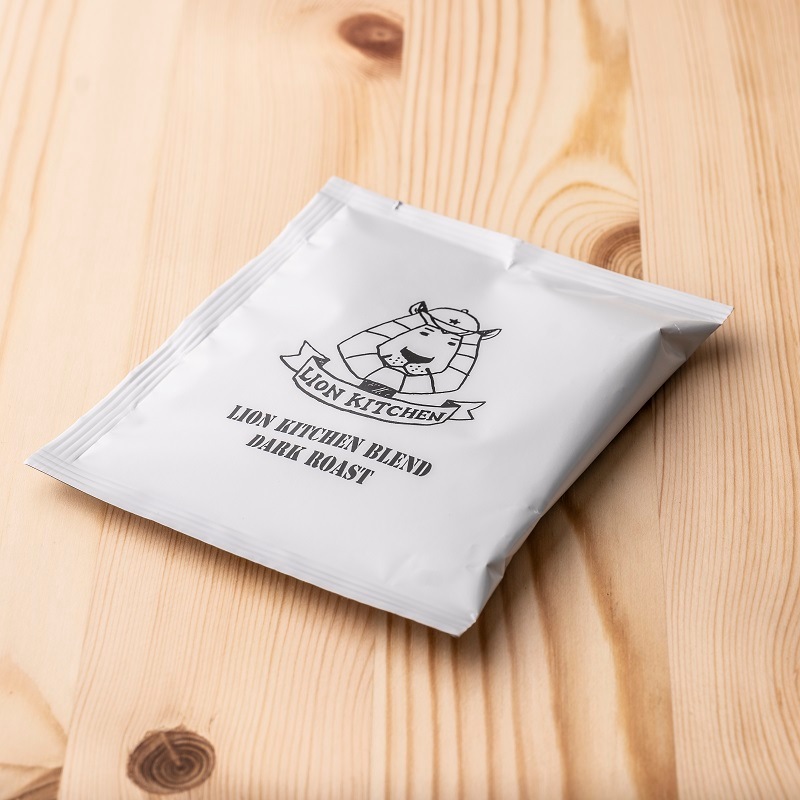 LION KITCHEN ギフトボックス(バナナケーキ)