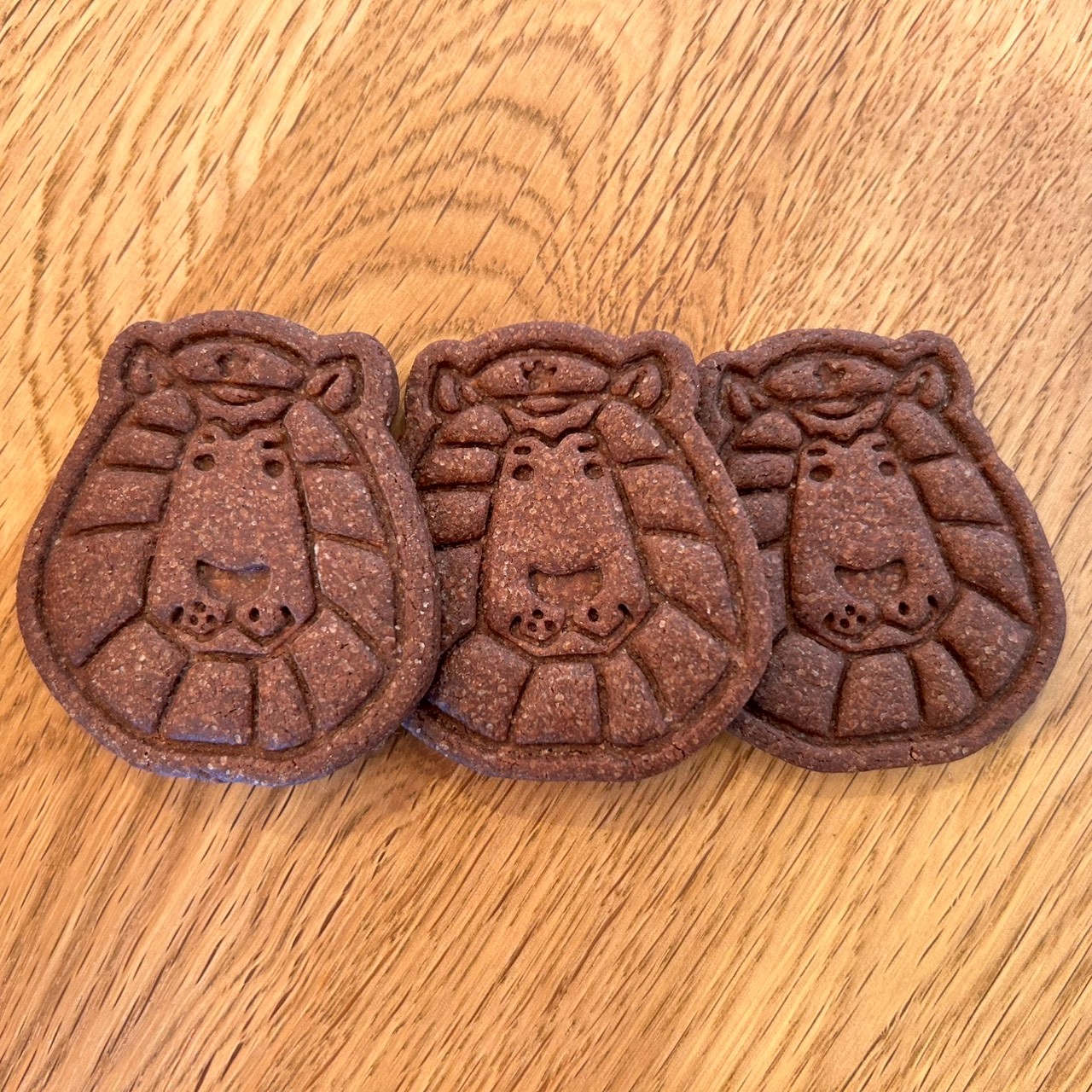 ライオンチョコサブレのミニクッキー缶