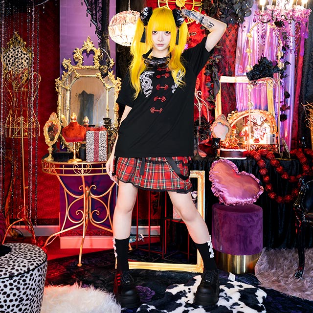 LISTEN FLAVOR����å���ե졼�С����ɥ饴����㥤��T����ġ�BLACK��RED��