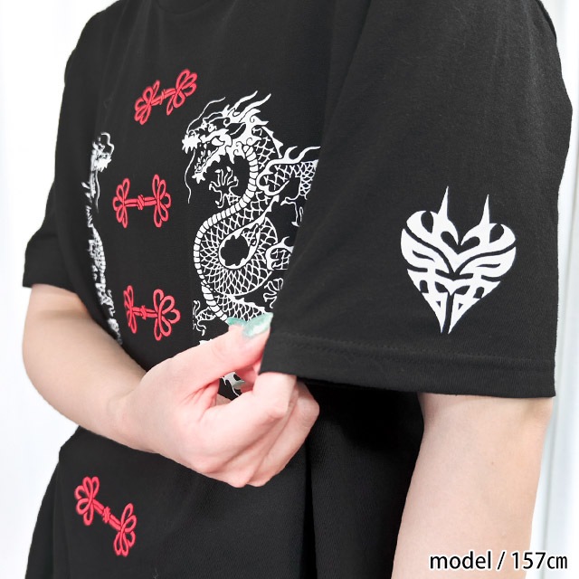 LISTEN FLAVOR����å���ե졼�С����ɥ饴����㥤��T����ġ�BLACK��RED��