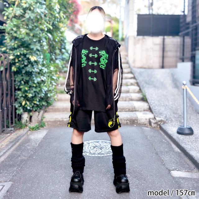 LISTEN FLAVOR����å���ե졼�С����ɥ饴����㥤��T����ġ�BLACK��RED��