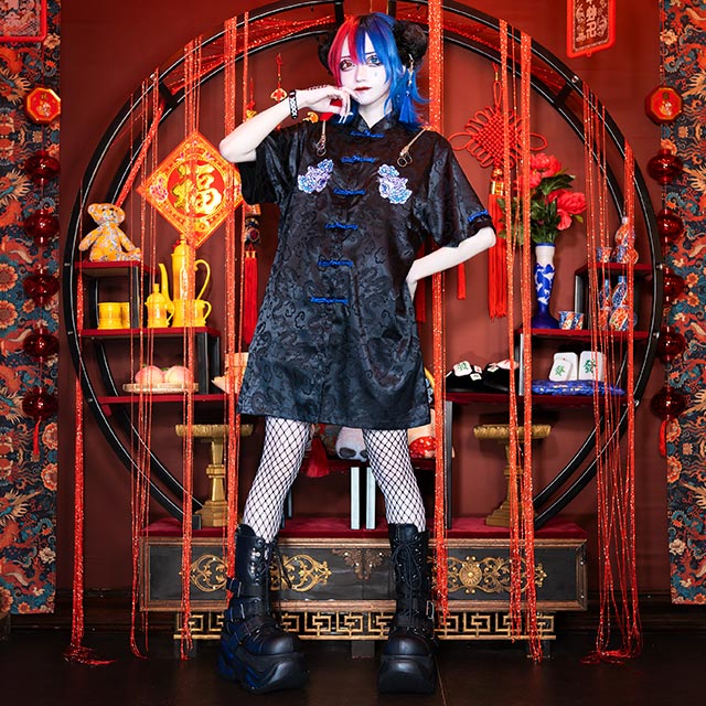 LISTEN FLAVOR����å���ե졼�С����פȲ�ð�Υ��㥤�ʥ���ġ�BLACK��