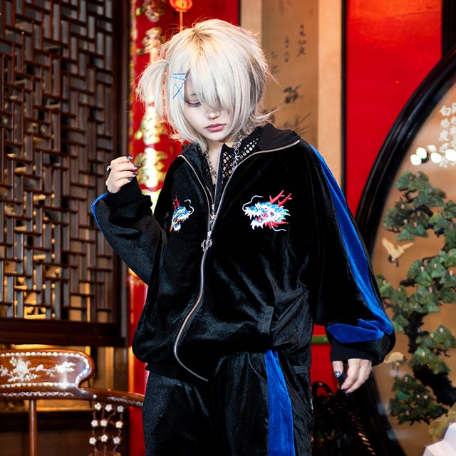 ※0時までお値下げ中　LISTEN FLAVOR タイガーベロアジャケット ドラゴンベロアトラックジャケット【BLACK】｜LISTEN FLAVOR(リッスン