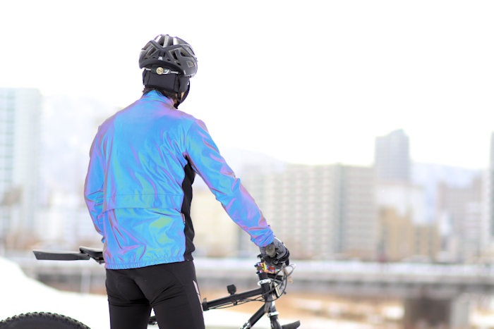 送料無料】サイクルジャケット 虹色に輝く『イリディス』ウィンド