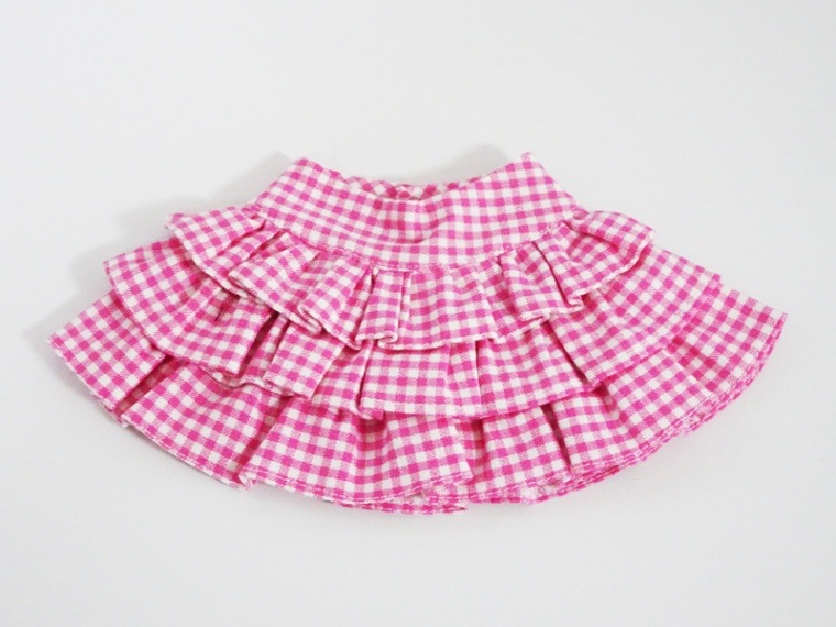 お値下げしました　フリル付きピンクドール dw45-hr05-hl-2334.jpg