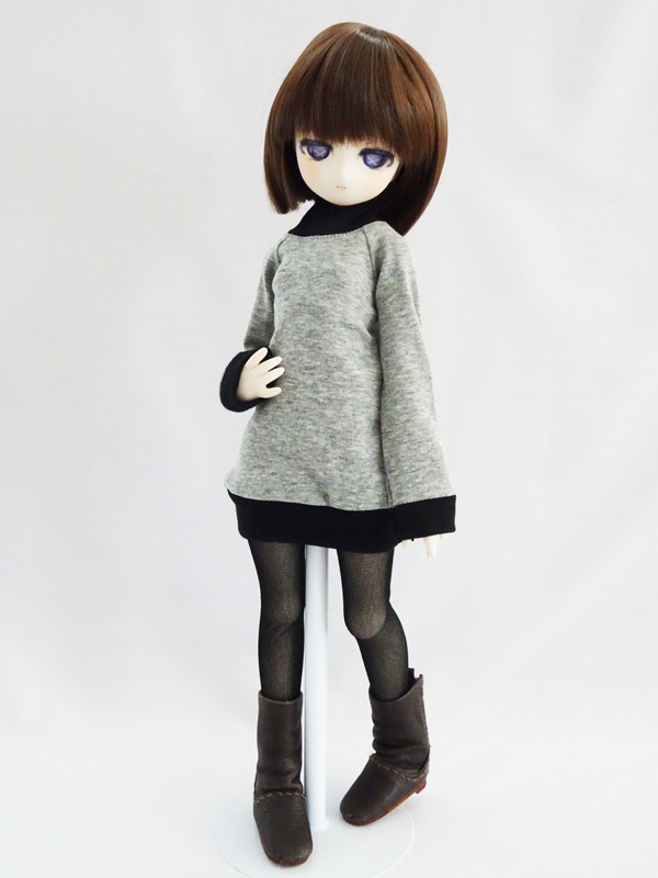 MDD(もちあし)/アゾン45/DDP　タートルネックワンピース（グレー×黒）