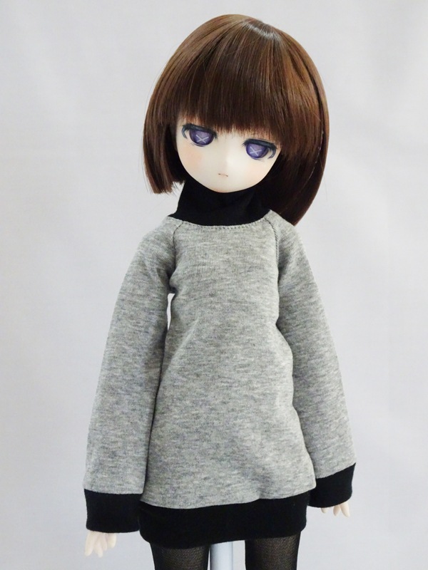 MDD(もちあし)/アゾン45/DDP　タートルネックワンピース（グレー×黒）