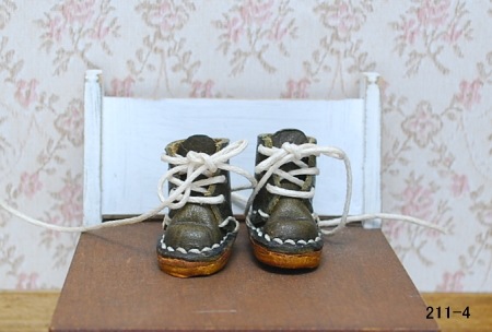 【ハンドメイド/Rose-mic】 　編み上げブーツ　オリーブ　（紐：白）　　【オビツ11cmボディサイズ】　/Rm211-4