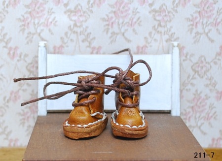 売り切れ　　【ハンドメイド/Rose-mic】 　編み上げブーツ　薄茶　（紐：茶）　　【オビツ11cmボディサイズ】　/Rm211-7