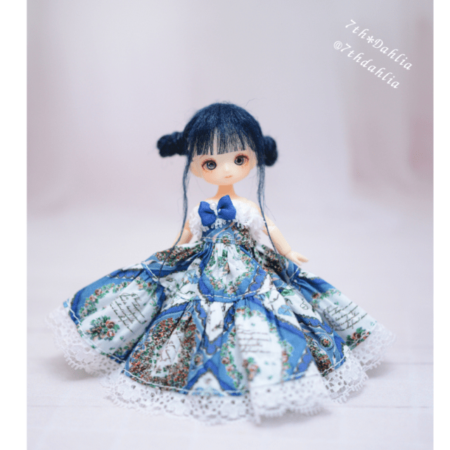 【委託品】ミゼットドールサイズ　オフショルダーワンピース　【7th*Dahlia様（X：@7thdahlia）ハンドメイド】