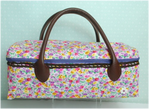 *お人形とおでかけバッグ（大）　フェミニンパープル　/　ブライスドールサイズ　　【まるしぇらぱん】　　ｈ241001BB