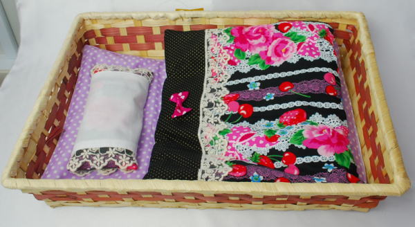 ★ふわふわドリームセット・かご付　ブライスドールサイズ　【いちごブラック】　　【まるしぇらぱん】 /H2412-ma03