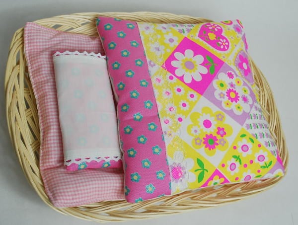 ふわふわドリームセット・かご付 【お布団セット/ピンクスドリームハートイエロー】　20cmドールサイズ