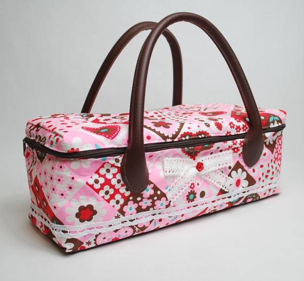 ピンクスオリジナル生地使用♪お人形とおでかけバッグ・大　ファスナータイプ　【ピンクス/ドリームハート使用】*ブライスドールサイズ/まるしぇらぱんハンドメイド