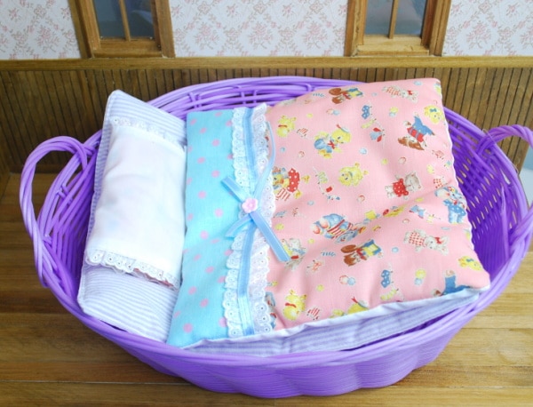 （売切）　　ふわふわドリームセット・紫かご付　【水色ドット/ピンク】　8インチドールサイズ　【まるしぇらぱん】/H2503-02