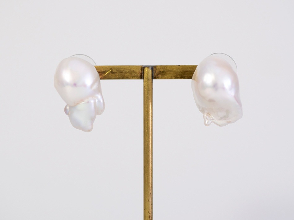 Fresh water pearl / K14WG pierce 【Studs pierce】