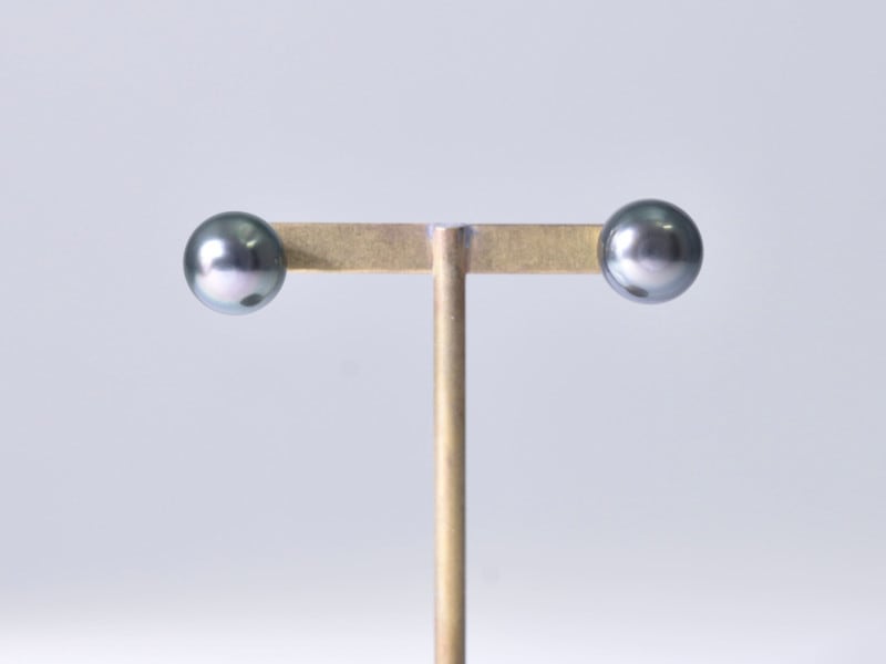 Black Pearl / K18YG pierce 【Studs pierce】