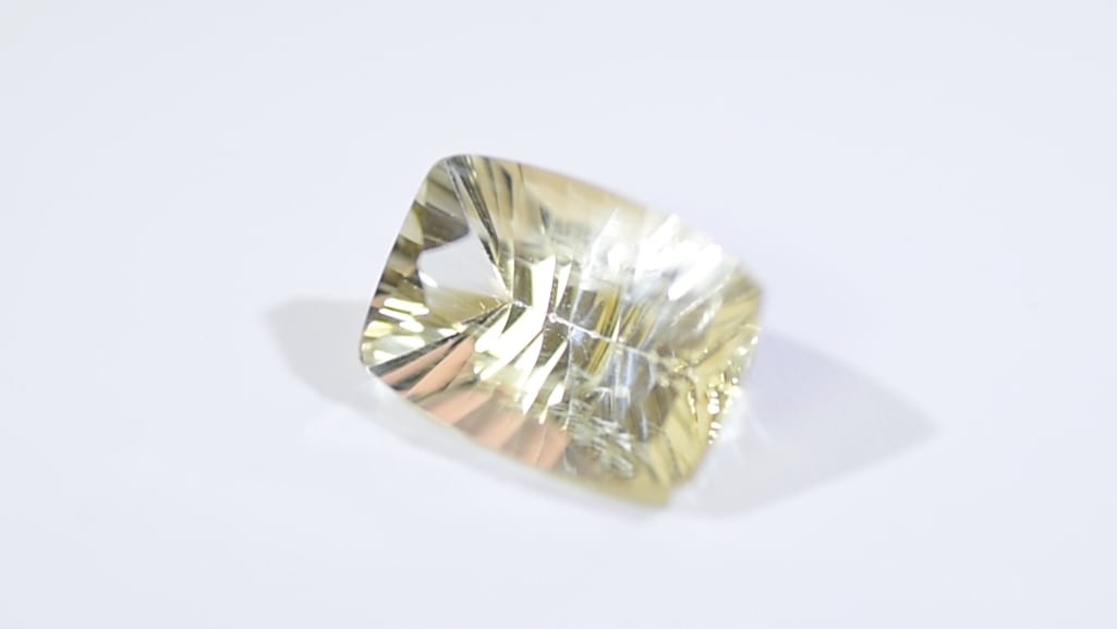 イエローアンデシンラブラドライト 5.988ct