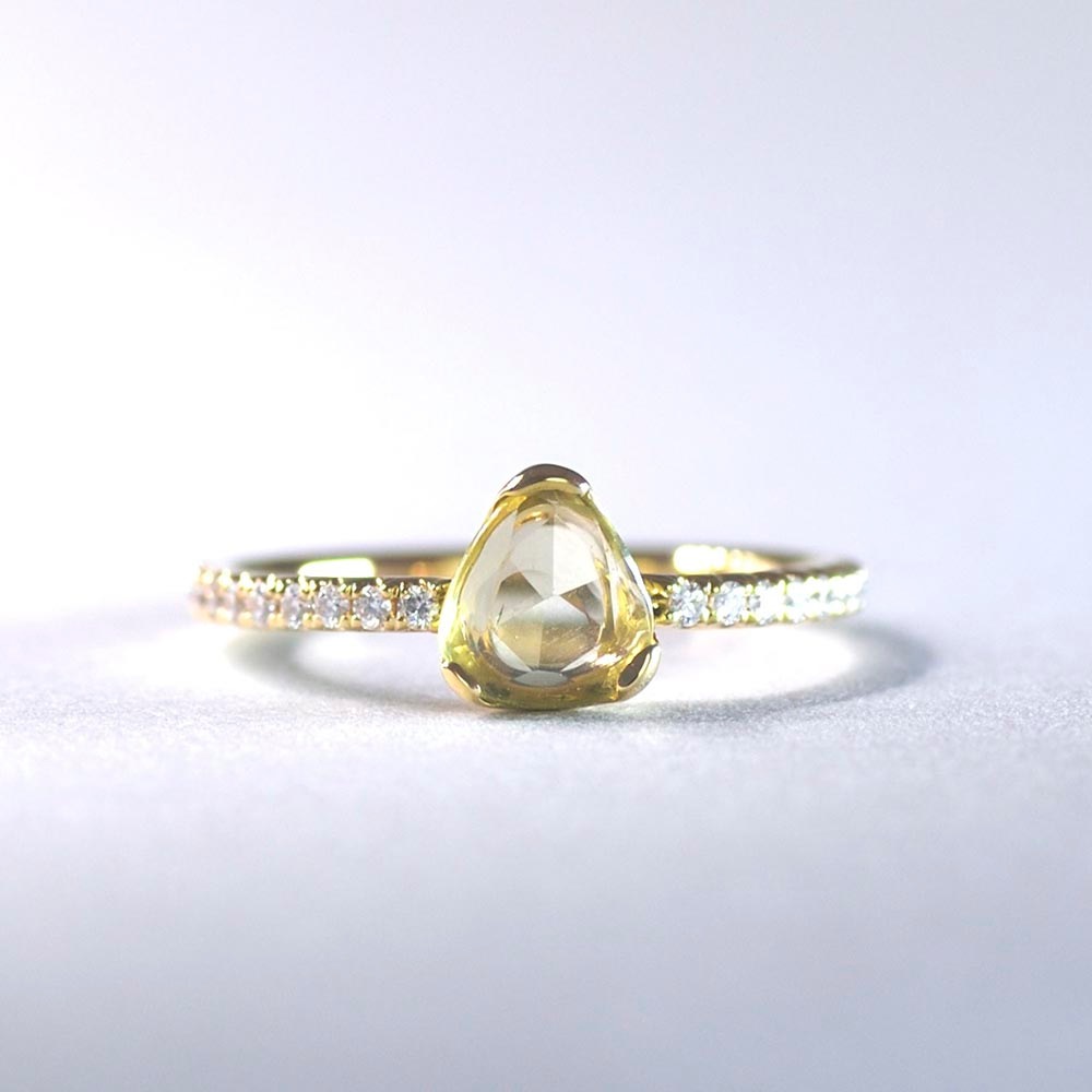 モデルオーダー事例<br>【capella/カペラ】<br>メインストーンをまばゆく照らす