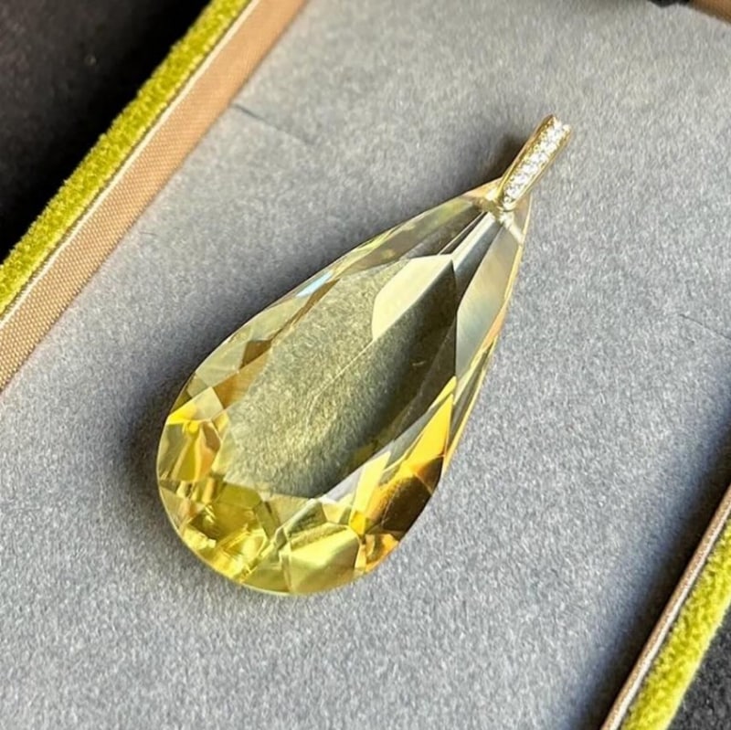 モデルオーダー事例<br>【Solo/ソロ】<br>雫に陽光を閉じ込める