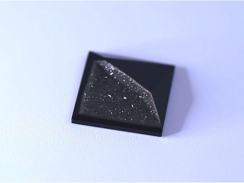 結晶オニキス 18.80ct | 天然石ルース（裸石） | LiVES ONLINE
