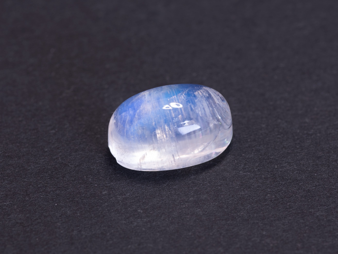 ロイヤルブルームーンストーン 6.90ct | 天然石ルース（裸石） | LiVES