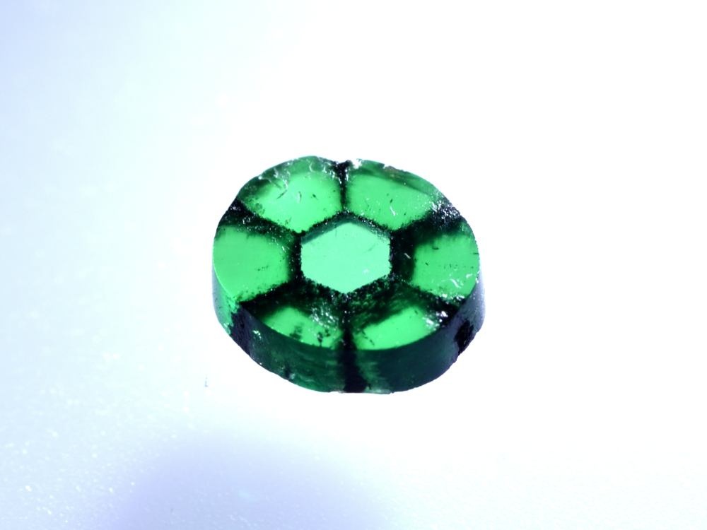 トラピッチェエメラルド 0.47ct