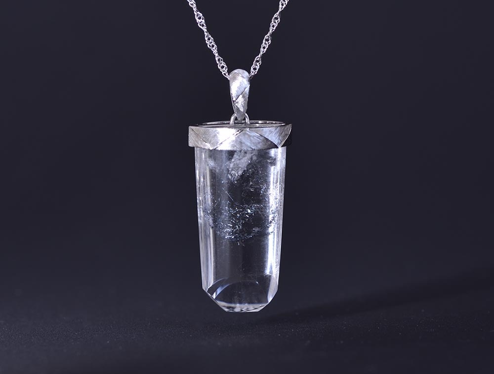 Hematite in Quartz / Pt900 Necklace【stiria/スティーリア】