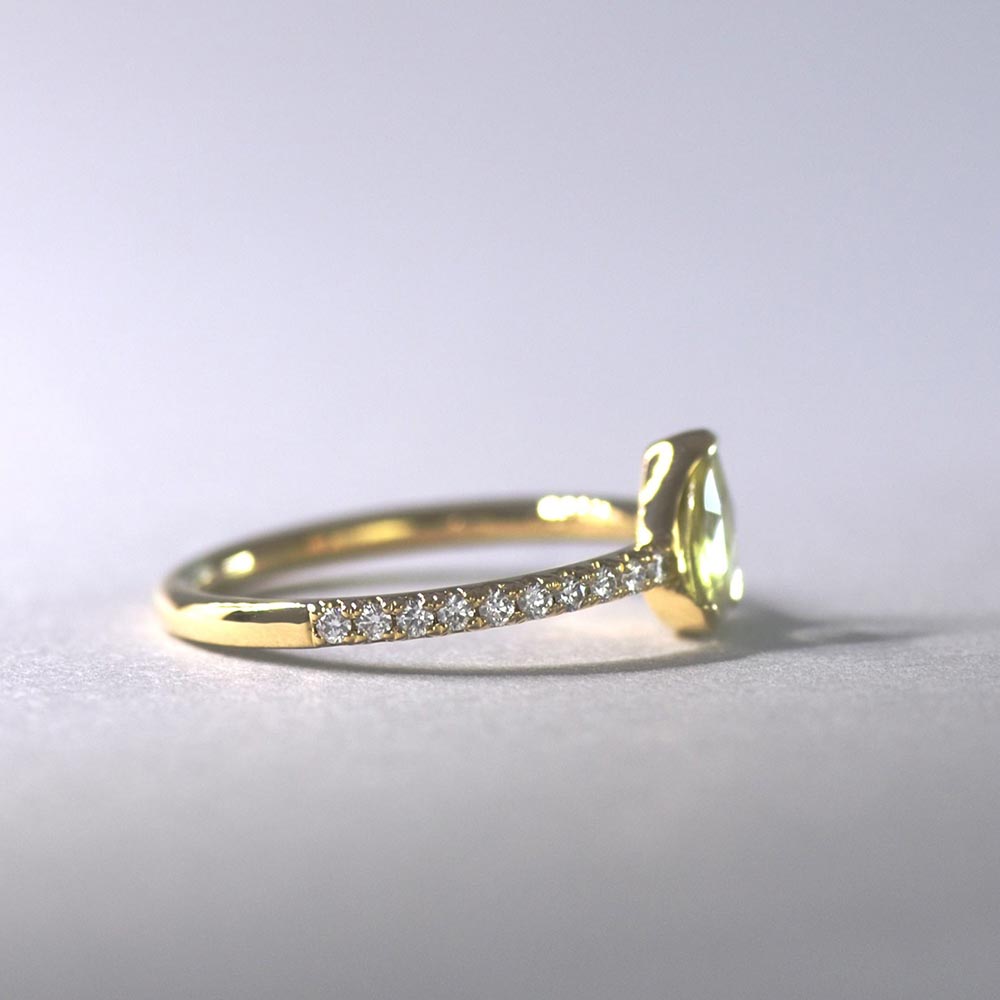 モデルオーダー事例<br>【capella/カペラ】<br>メインストーンをまばゆく照らす