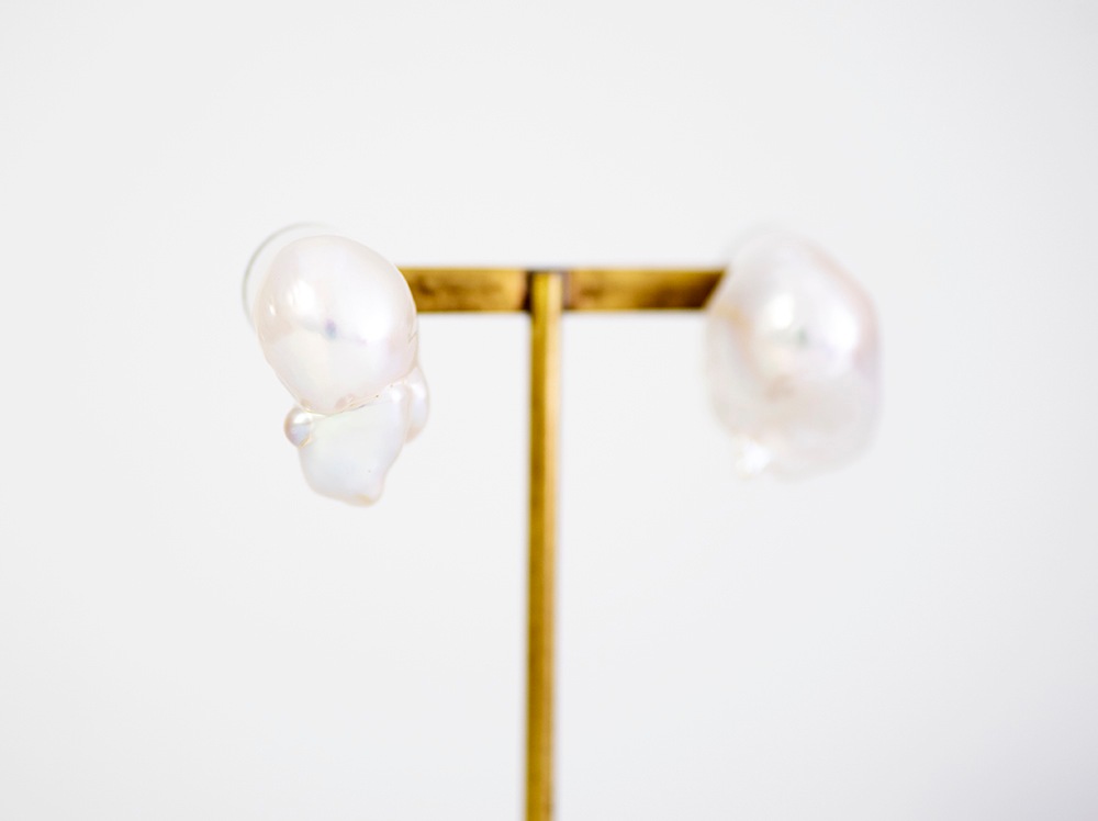 Fresh water pearl / K14WG pierce 【Studs pierce】