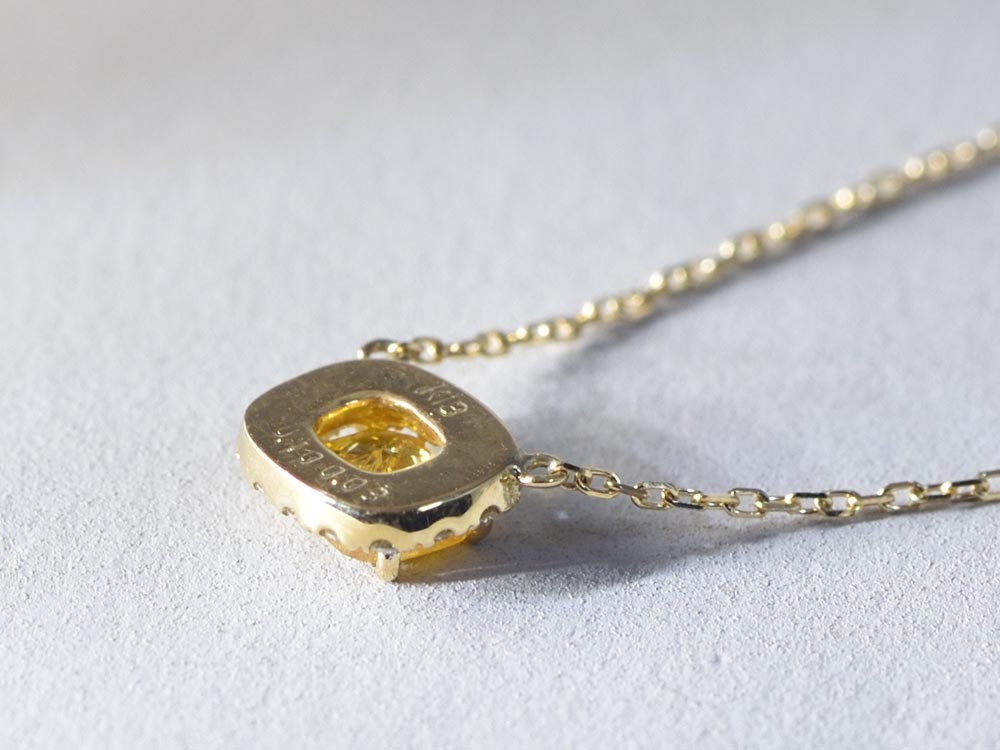 Natural Yellow Diamond 0.40ct & Diamond 0.08ct / K18YG Necklace