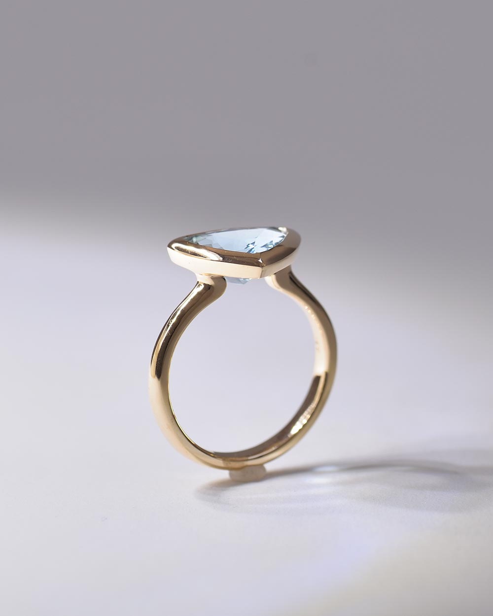 モデルオーダー事例<br>【ciel/シエル】<br>石と手仕事が描く透明感