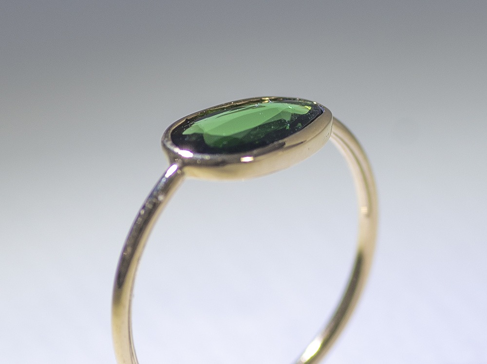 Green Garnet（Tsavorite)_0.60ct K18YG Ring 【Ramo petalo