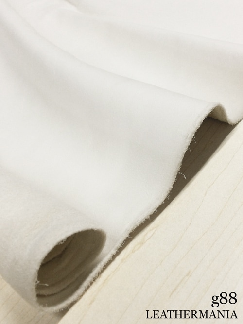 【半裁】牛クロム革 / オイル / 1.2mm (ホワイト)