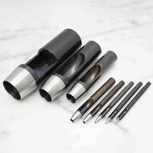 レザークラフト工具のハトメ抜き