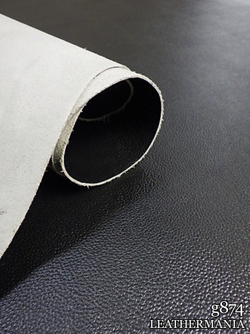 【半裁】牛クロム革 / シボ型押し / 1.4mm (ブラック)