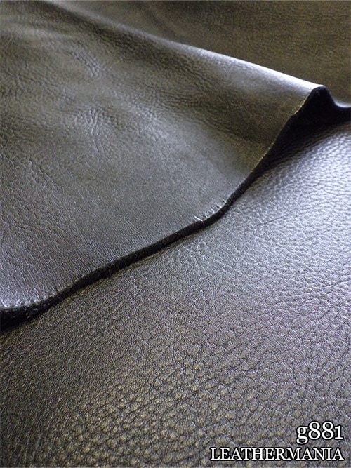 【半裁】牛クロム革 / シュリンク / 2.2mm (ブラック)