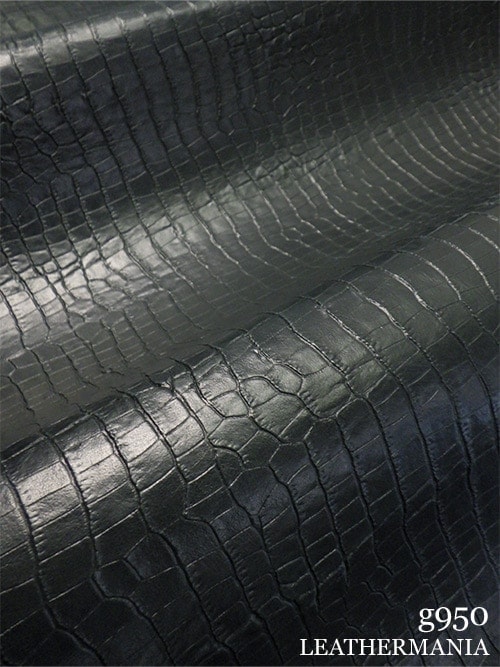 【半裁】牛クロム革 / ワニ型押し / 1.1mm (ブラック)