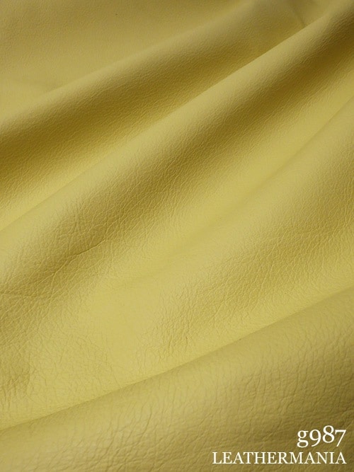 【半裁】牛クロム革 / シュリンク / 1.2mm (パステルイエロー)