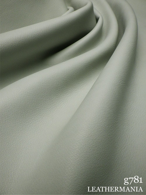 【半裁】牛クロム革 / シュリンク / 1.5mm (ライトグレー)