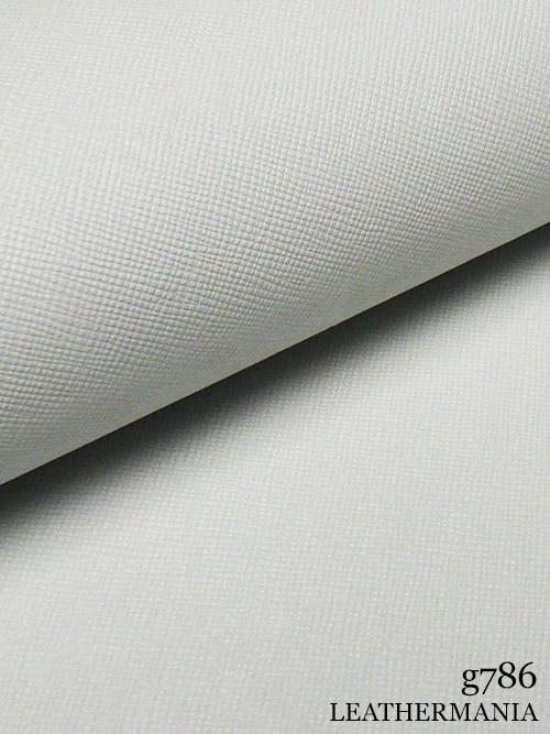 【半裁】牛クロム革 / 角シボ型押し / 1.5mm (スノーホワイト)