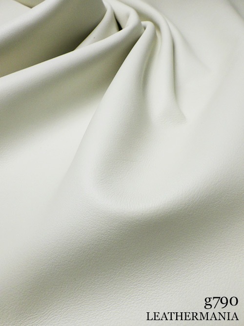 【半裁】牛クロム革 / ソフト / 1.7mm (ホワイト)