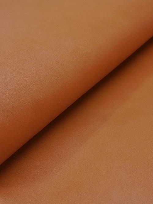 牛革　しわシボ　アニリン　キャメル系　1.6mm前後　200デシ 牛革 コンビ鞣し アニリン シワしぼ 濃キャメル 系 1.6mm前後 214デシ