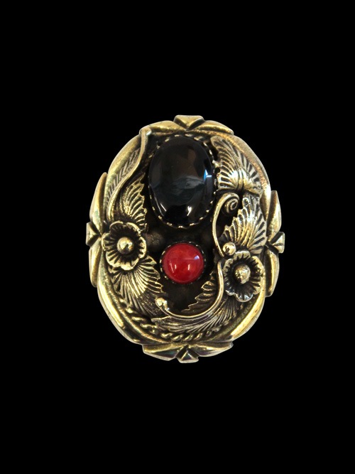真鍮製 / コンチョ / フラワー / オニキス / 赤サンゴ / 35×28mm [30%OFF]