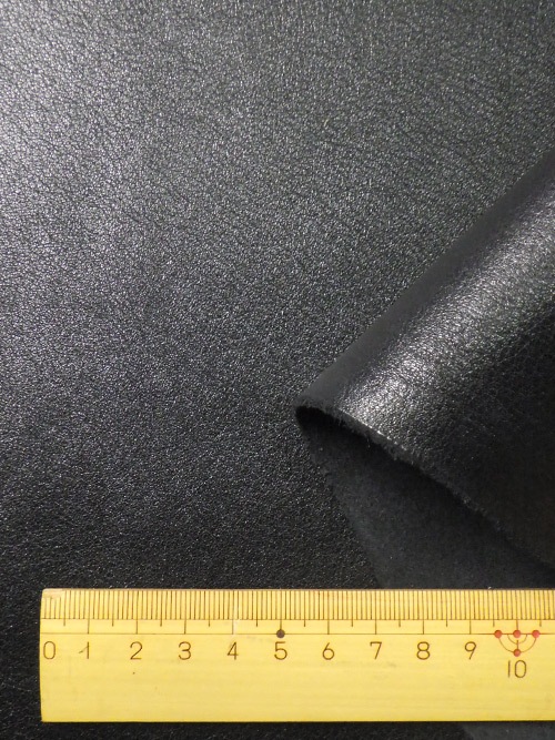 レザークラフト皮革の【半裁ハーフ】牛クロム革 / 姫路レザー / シボ型