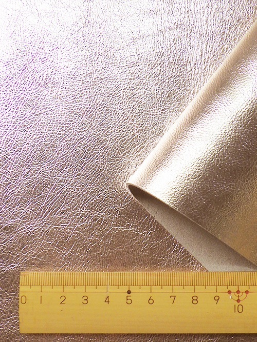 レザークラフト皮革の【半裁】牛クロム革 / 姫路レザー / シュリンク