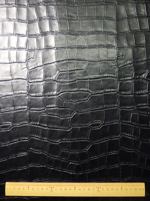 レザークラフト皮革の【半裁ハーフ】牛クロム革 / 姫路レザー / ワニ型