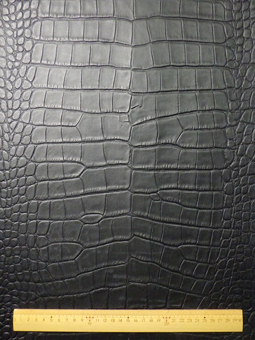 レザークラフト皮革の【半裁ハーフ】牛クロム革 / 姫路レザー / ワニ型