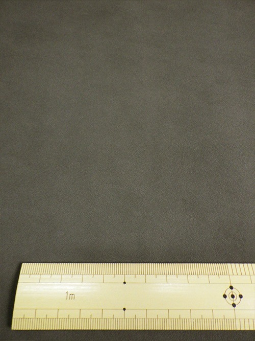 本革　半裁　グレー　柔らかめ レザークラフト皮革の半裁牛クロム革 ⁄ シュリンク ⁄ 2.2mm (ブラック)